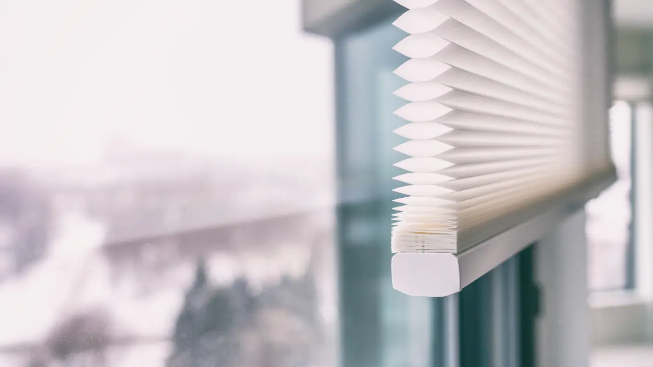 The honeycomb structure of cellular shades